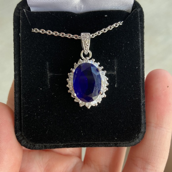 Blue Cubic Zirconia Avon Necklace - Picture 2 of 2